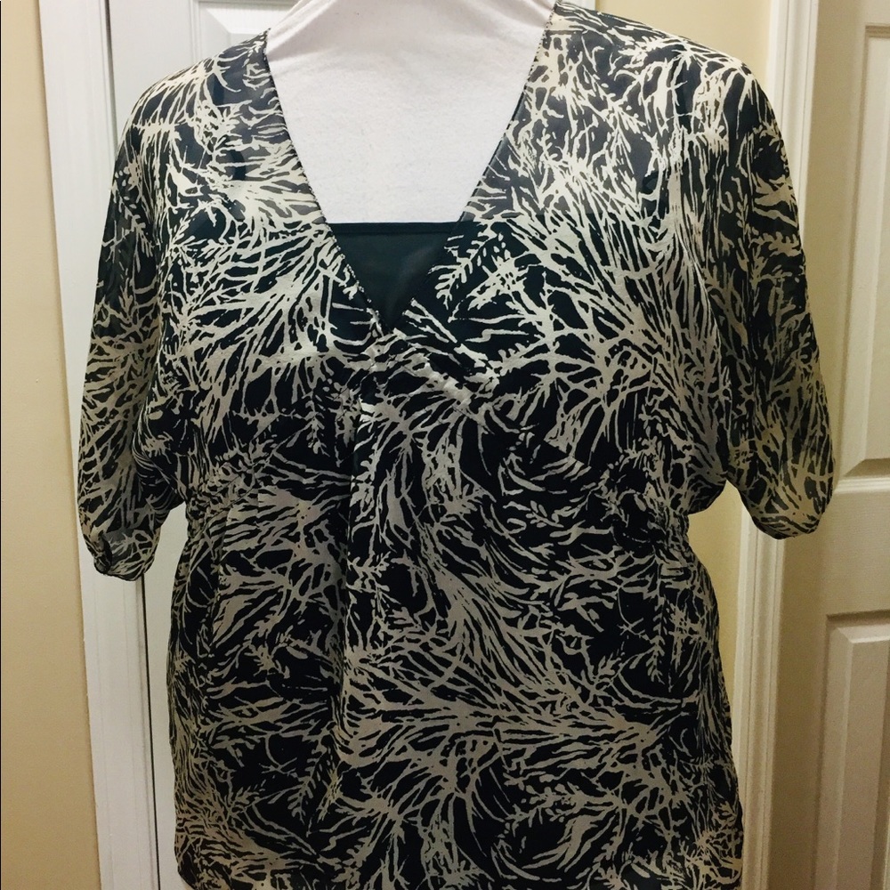 The limited top with camisole extra large